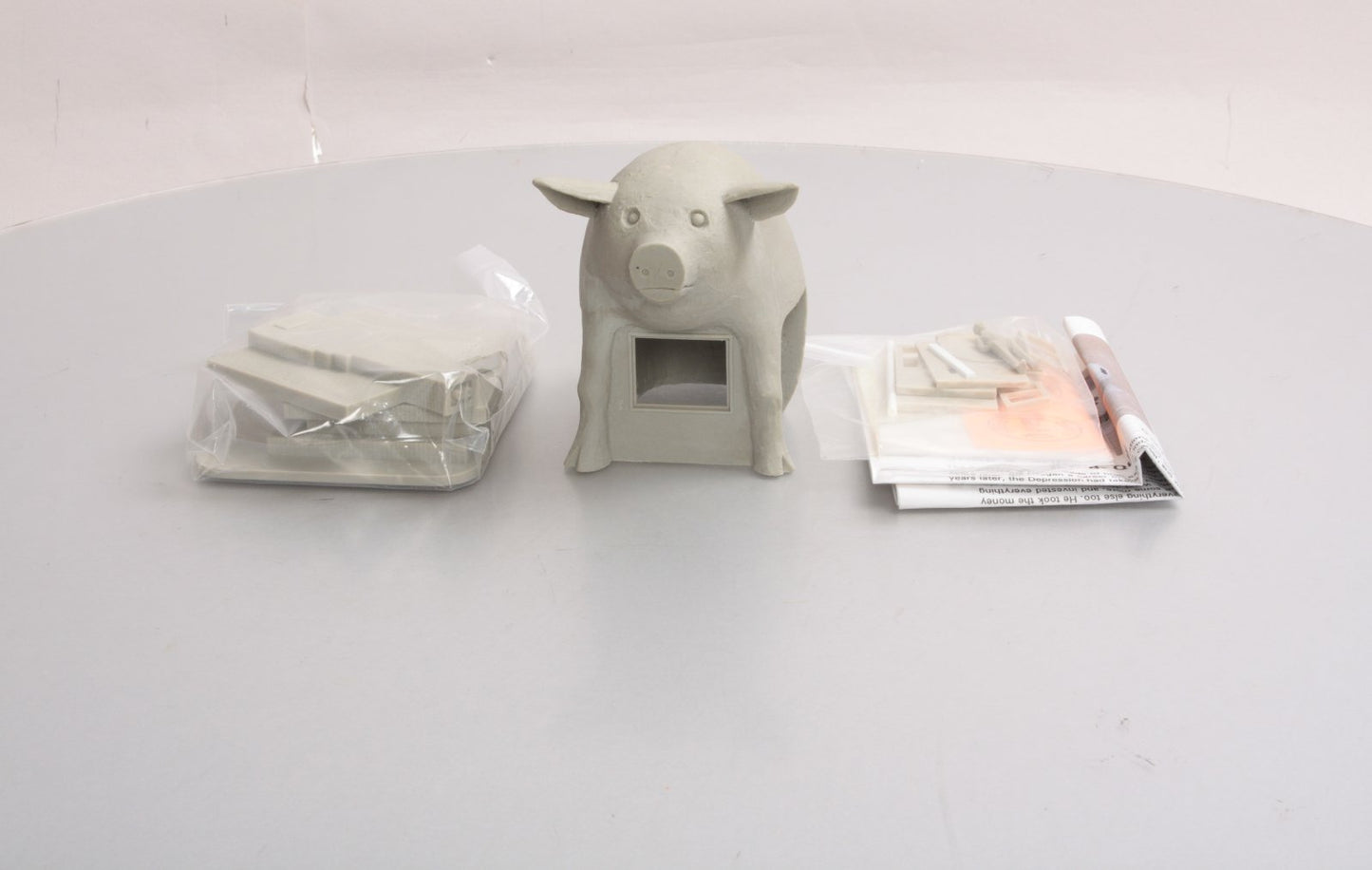 SLM 2151 O Scale Jack's Bar-B-Que Pig Urethane Kit. Does not include instruction