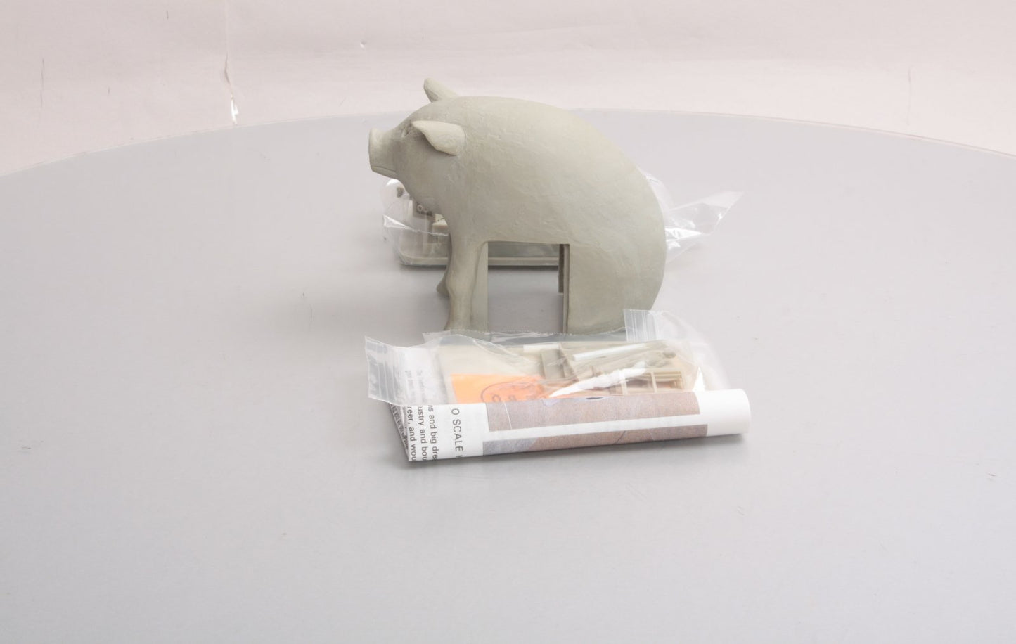 SLM 2151 O Scale Jack's Bar-B-Que Pig Urethane Kit. Does not include instruction