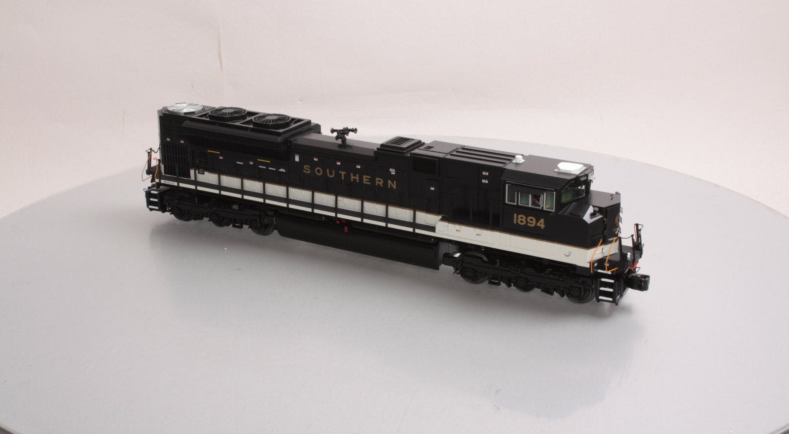 MTH 20-20111-3 Southern SD70ACe Non-Powered Diesel Engine #1894
