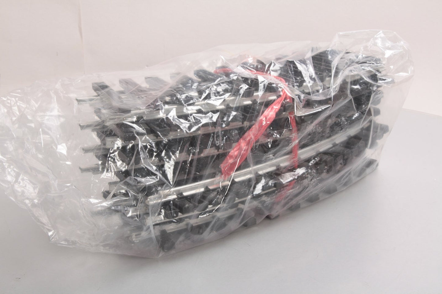 Aristo-Craft 12111 Euro Style 4' Aluminum Curved Track Sections (12)