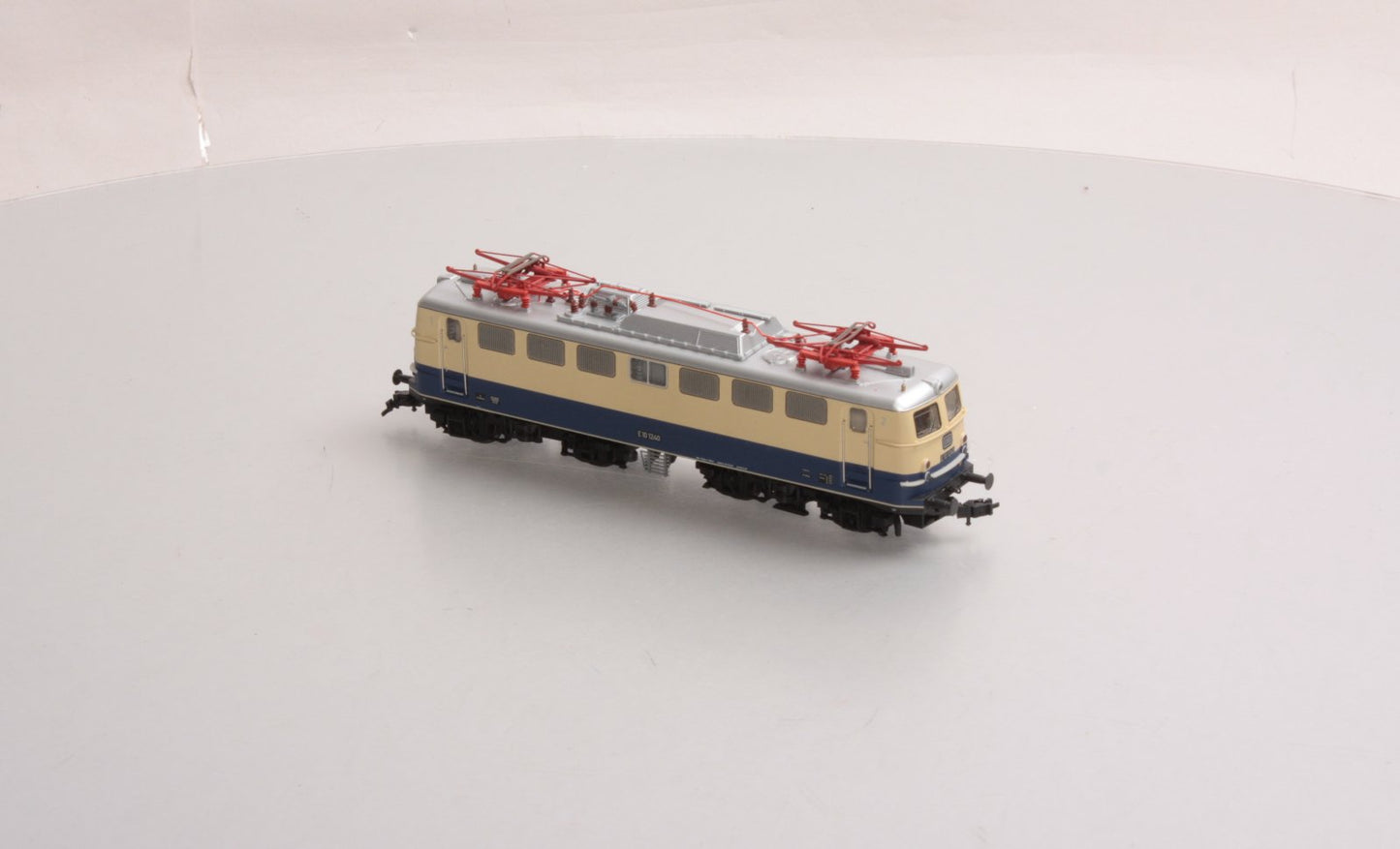 Trix 22266 German Electric Locomotive Class E10.12 "Rheingold" of the DB