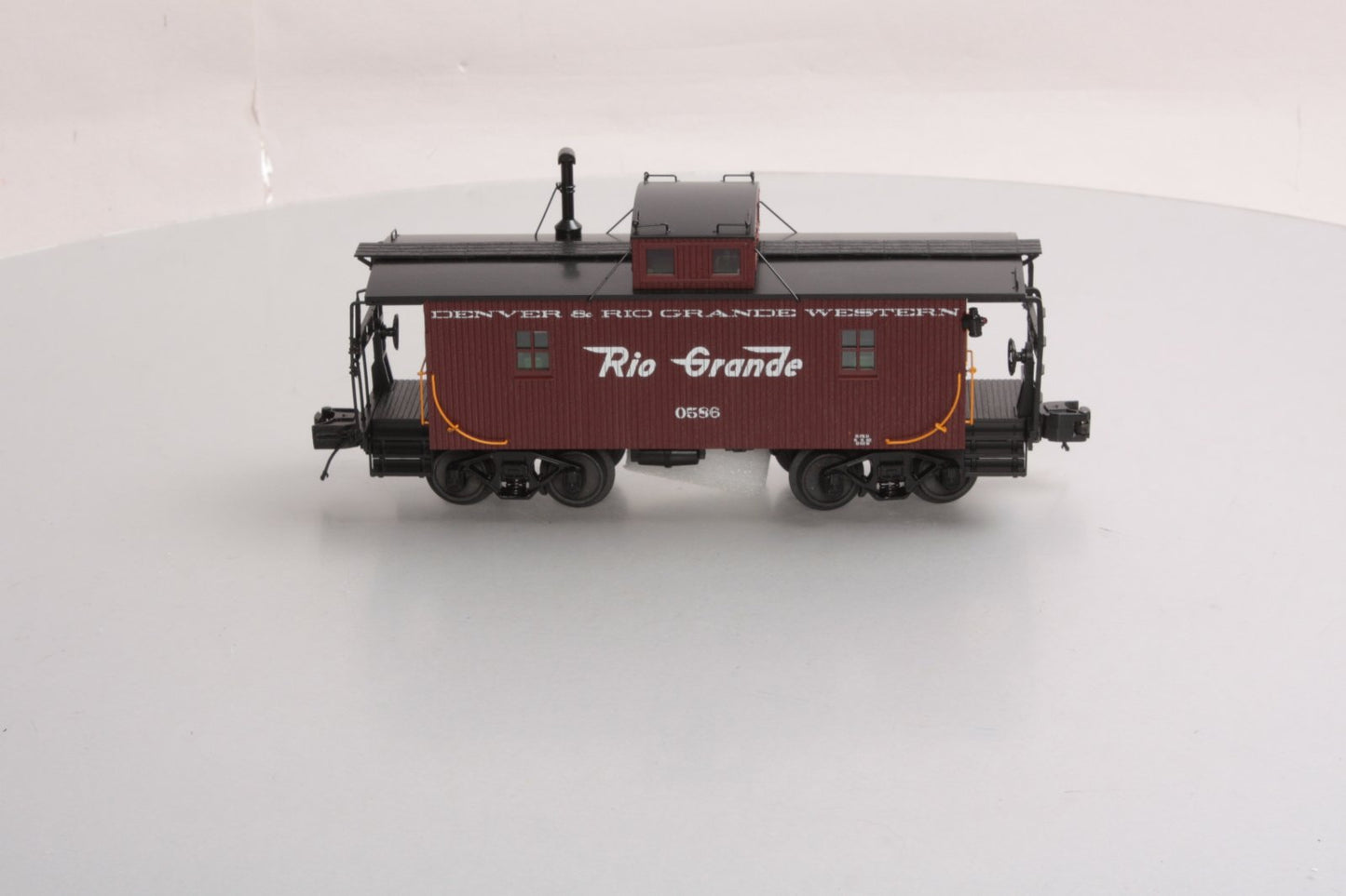 MTH 20-91358 O Gauge Denver & Rio Grande Western N-6b Caboose #586