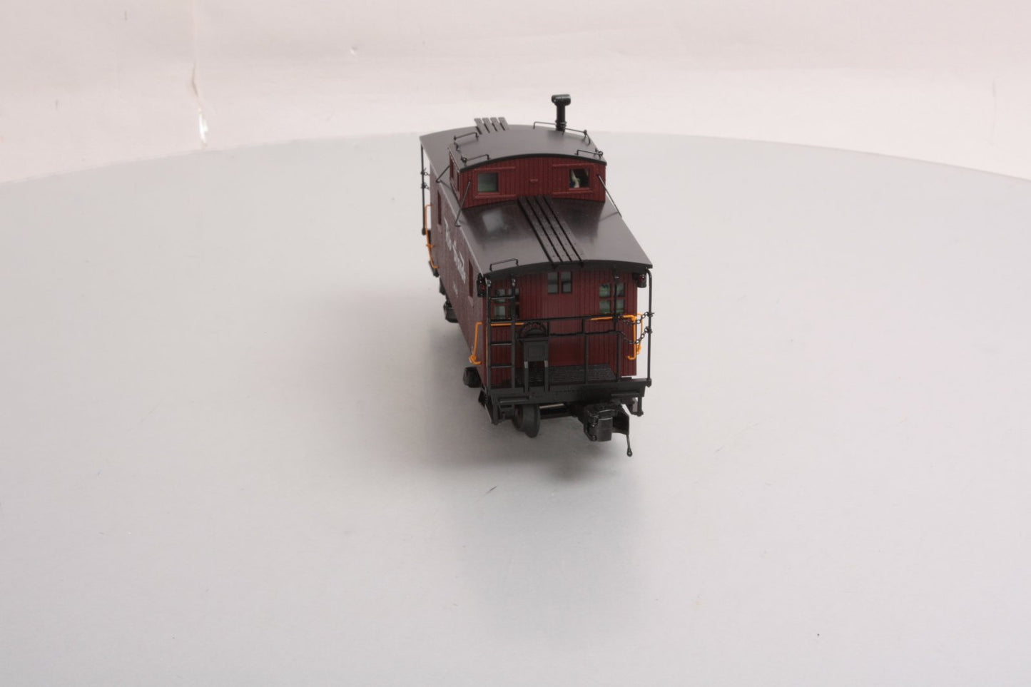 MTH 20-91358 O Gauge Denver & Rio Grande Western N-6b Caboose #586