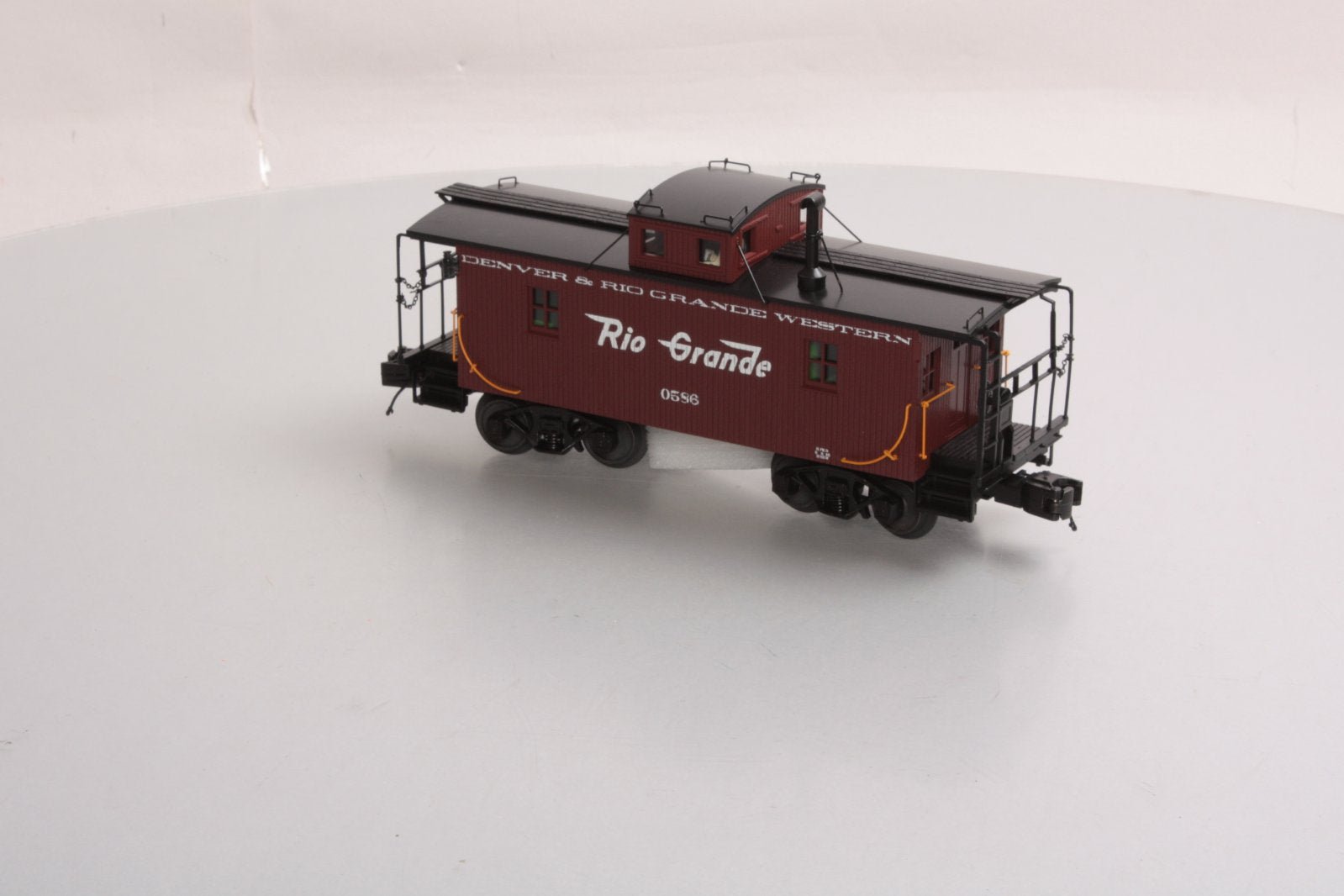 MTH 20-91358 O Gauge Denver & Rio Grande Western N-6b Caboose #586