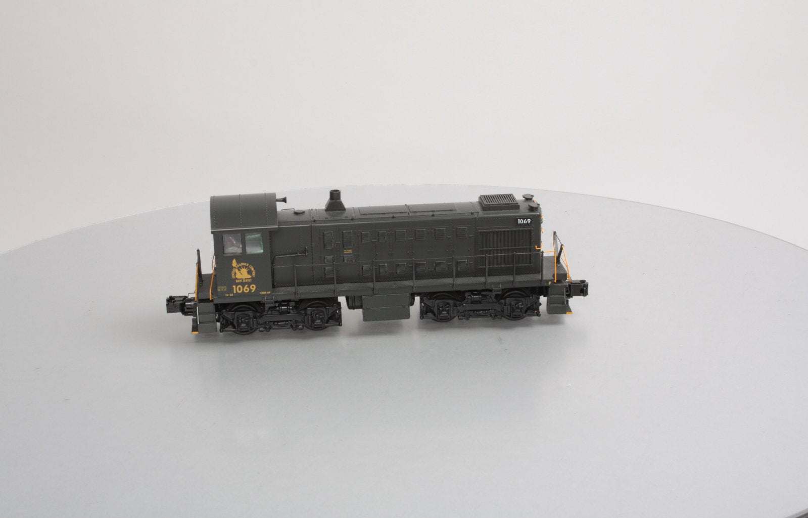 MTH 20-2838-1 Jersey Central Alco S-2 Diesel Switcher w/Proto-Sound 2.0 #1069