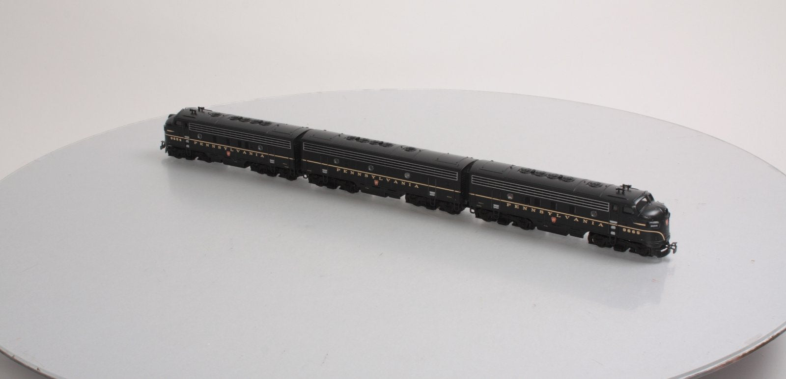 Marklin 37624 PRR F7 ABA Set with Sound
