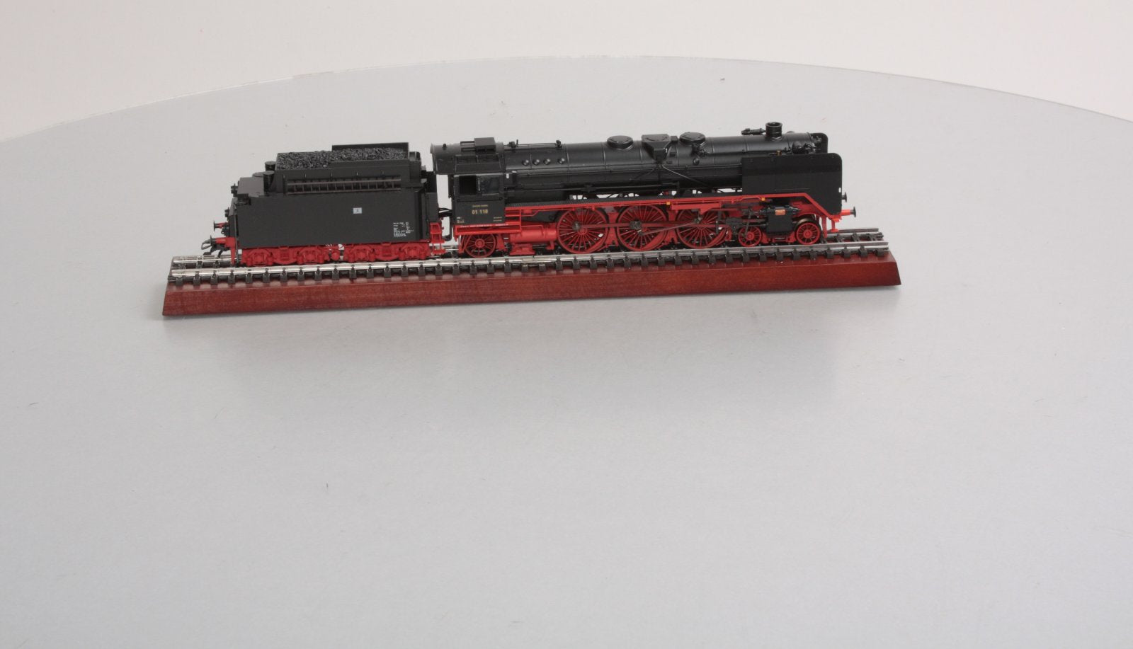Marklin 39014 HO Scale 20th Anniviversary BR 01118 Steam Loco & Tender