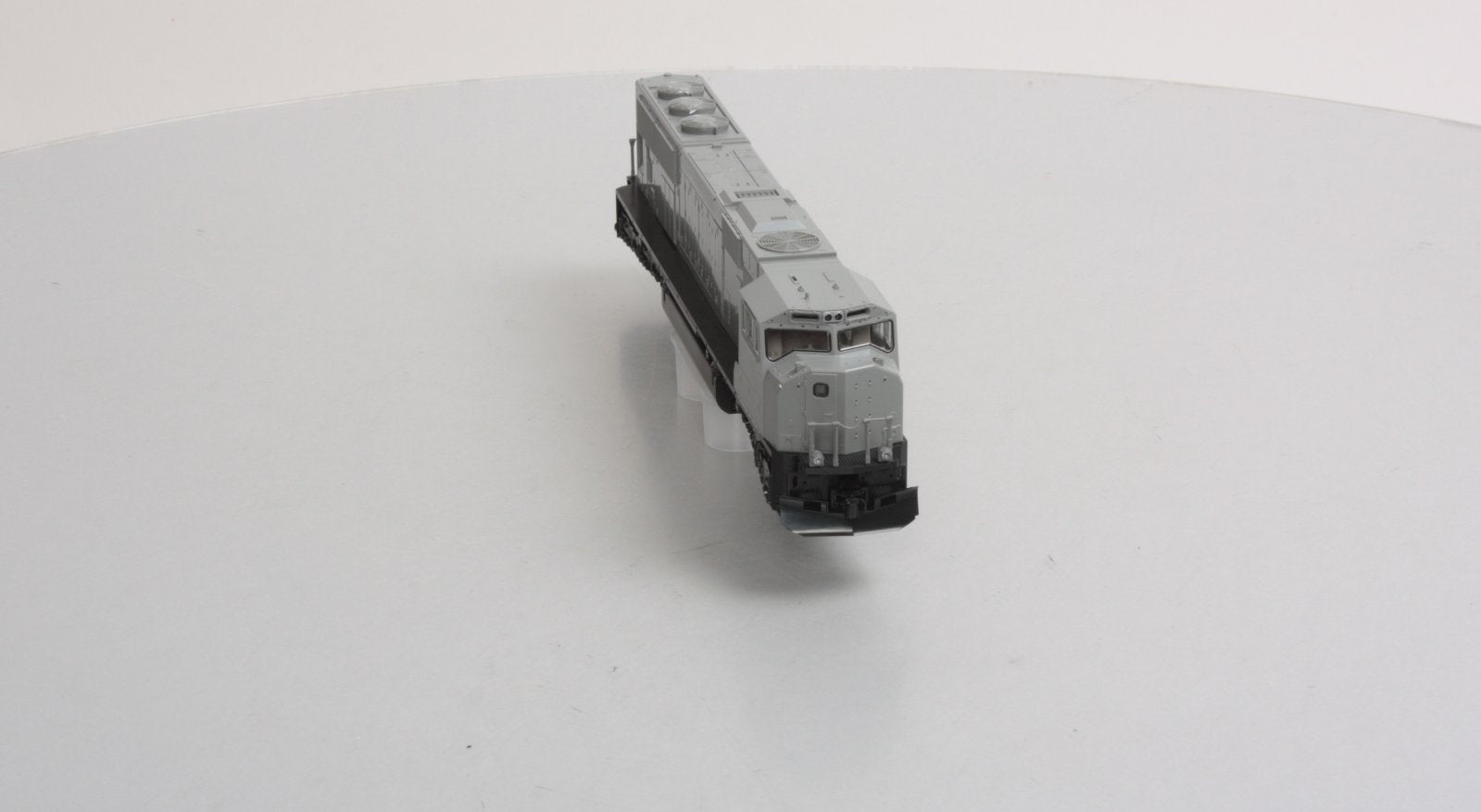 Kato 37-6400 HO Scale Undecorated SD70MAC w/Cab Headlight