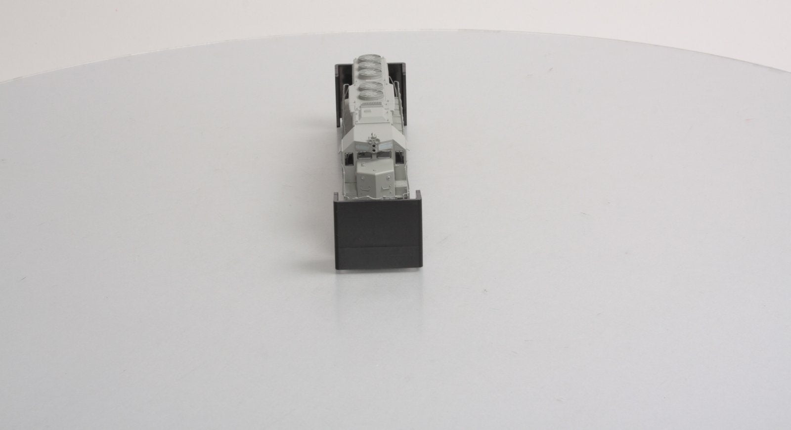 Broadway Limited 717 HO Unpainted Paragon™ Series EMD SD40-2 Diesel Locomotive