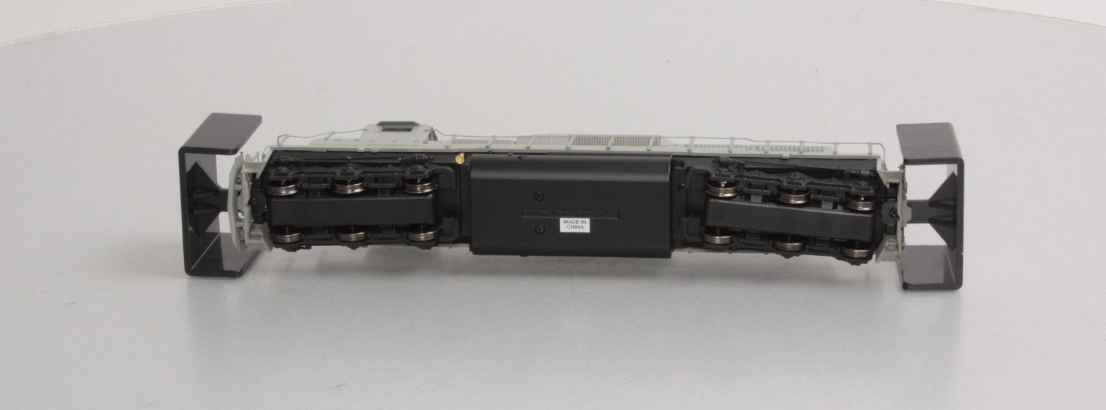 Broadway Limited 717 HO Unpainted Paragon™ Series EMD SD40-2 Diesel Locomotive