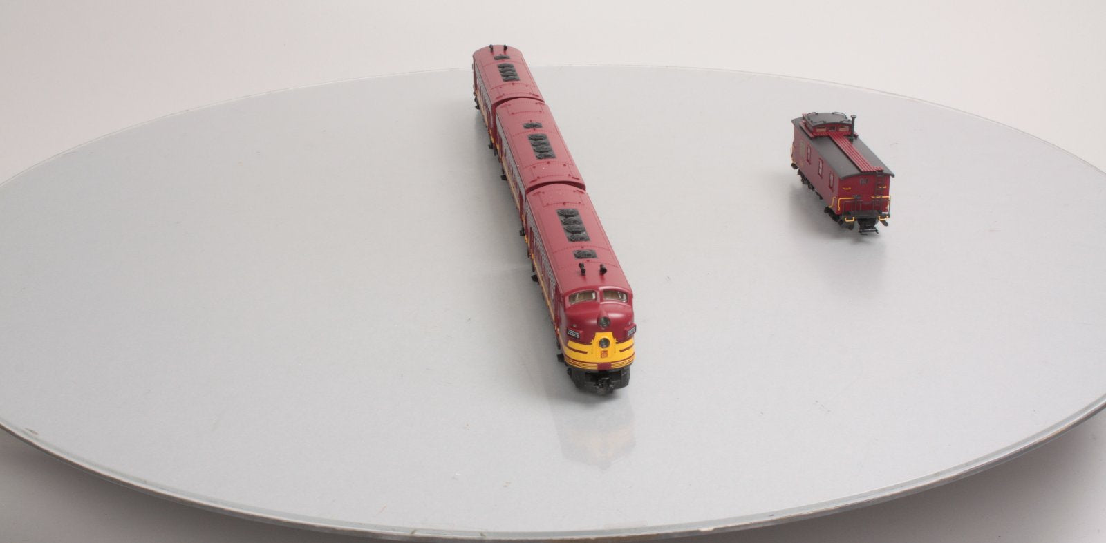 Marklin 39620 SOO Line EMD F7 A-B-A HO Gauge Diesel Train Set