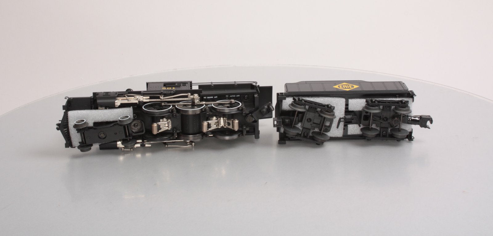 Lionel 6-82418 O Erie LionChief Plus Camelback Steam Locomotive #861