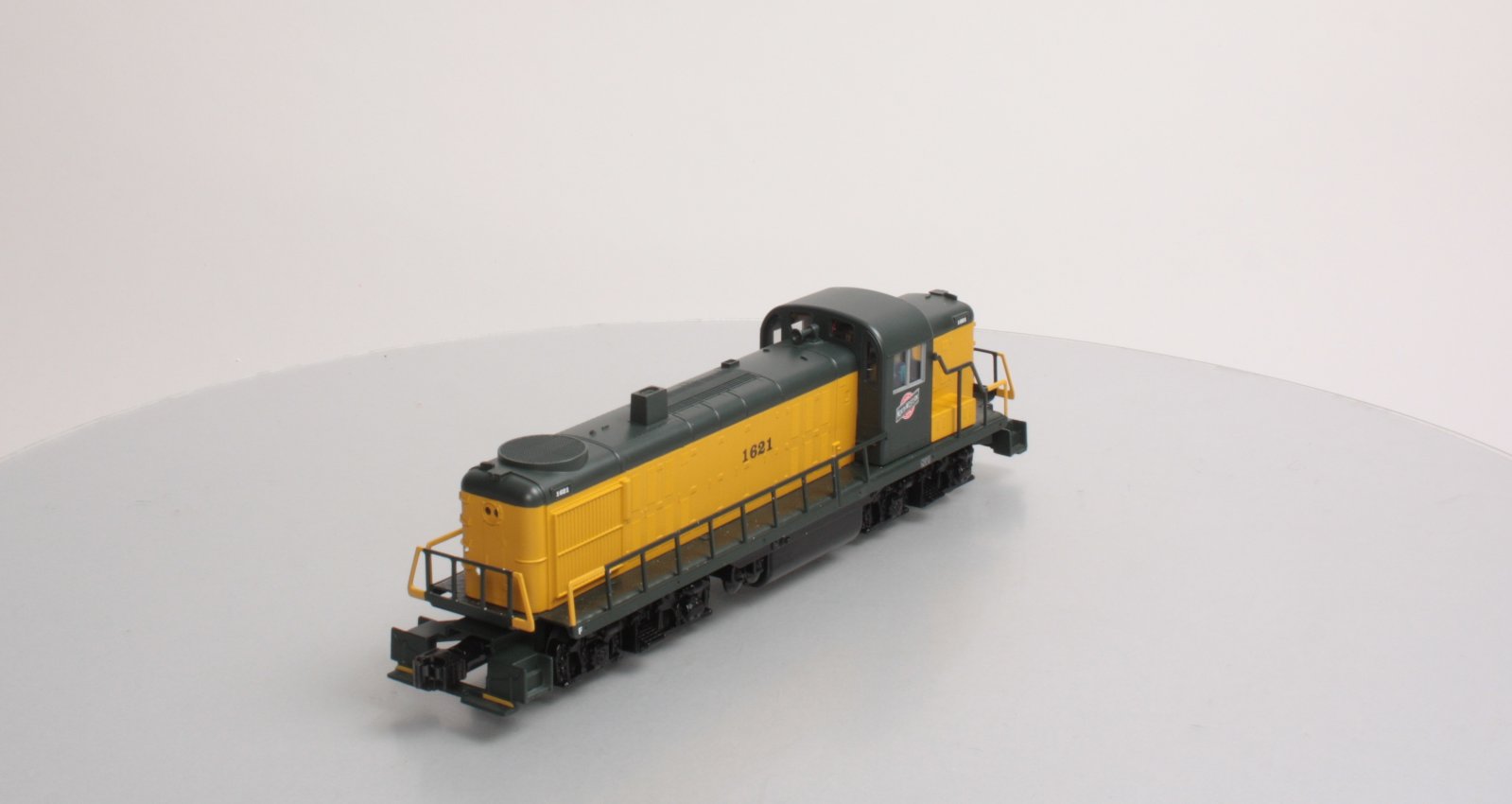 Lionel 6-38778 CNW LionChief Plus RS-3 Diesel Locomotive #1621