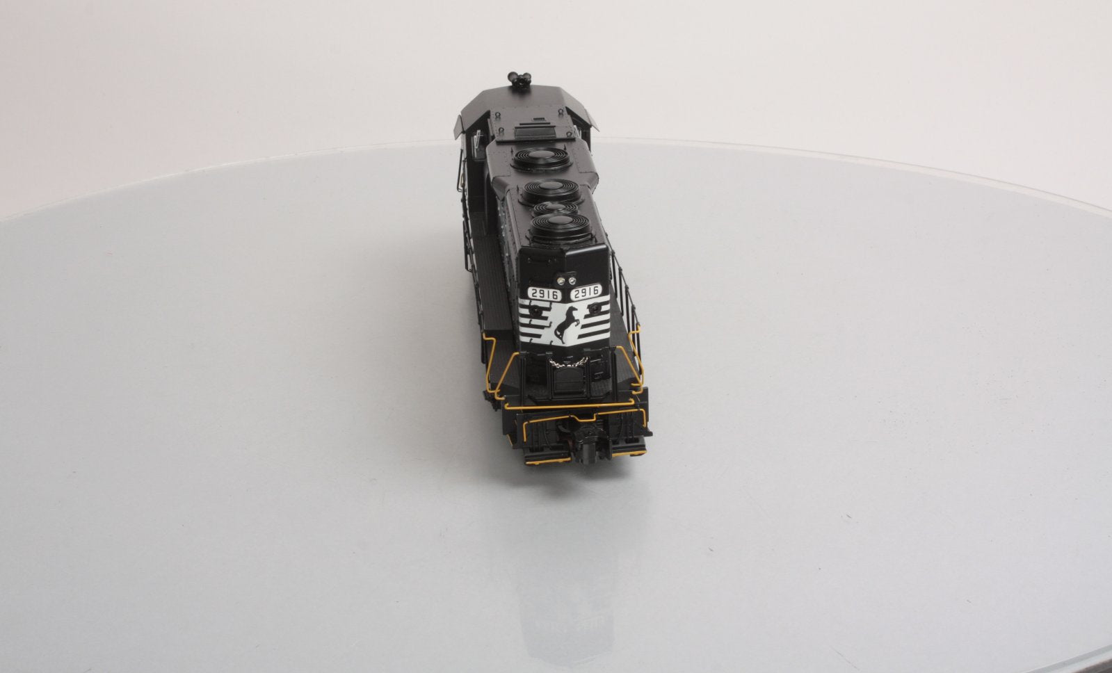 Lionel 6-38999 Norfolk Southern GP-35 Diesel Locomotive #2916
