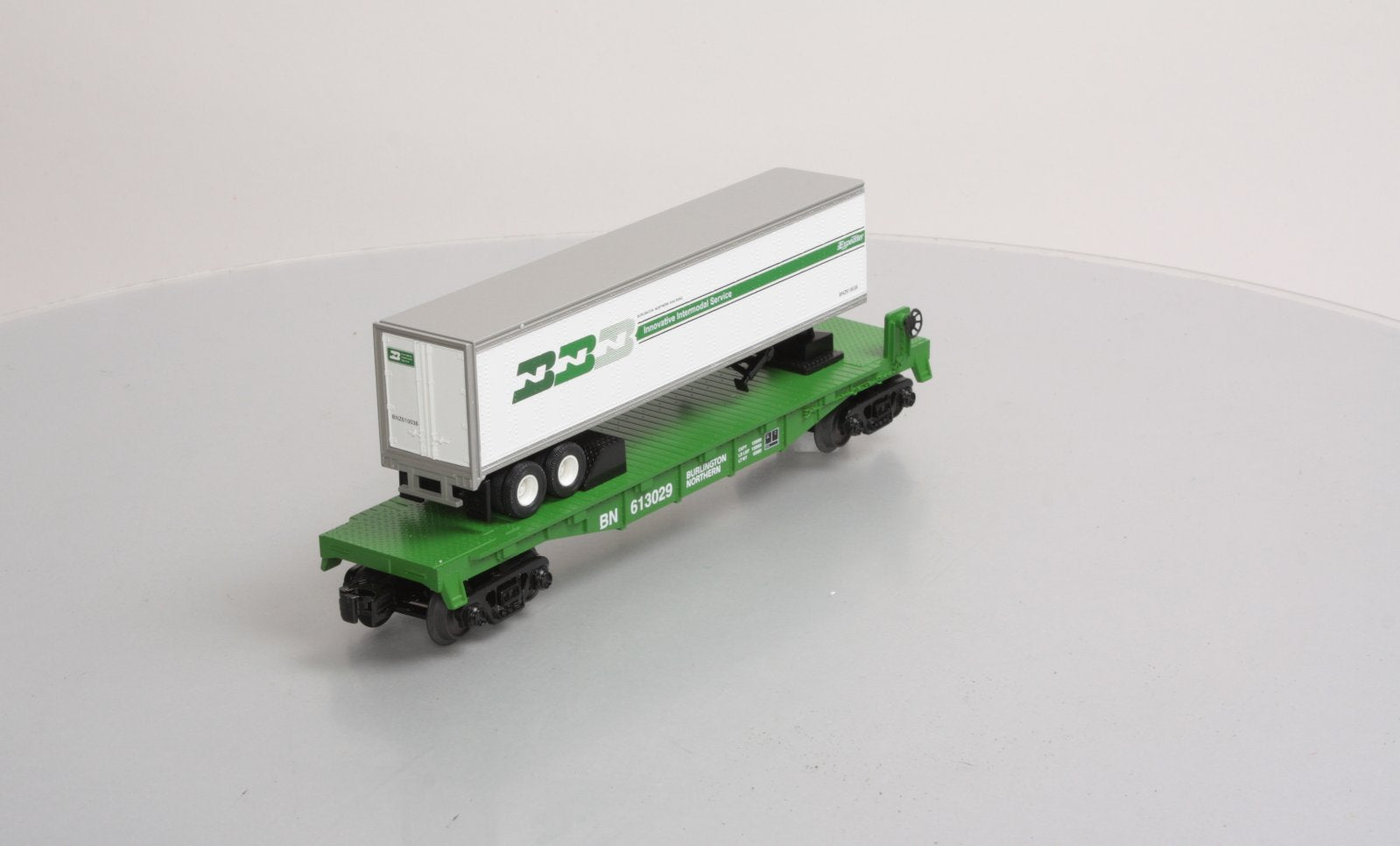 MTH 30-76512 O BN Flatcar w/ Trailer