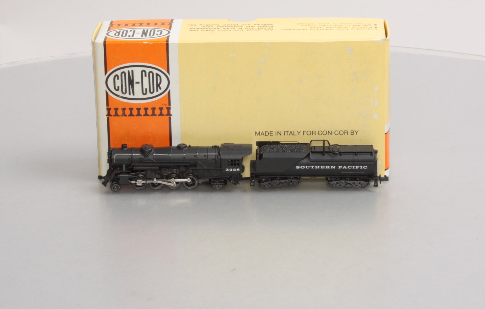Con-Cor 0003-028203 N Southern Pacific Mikado 2-8-2 Steam Locomotive & Tender
