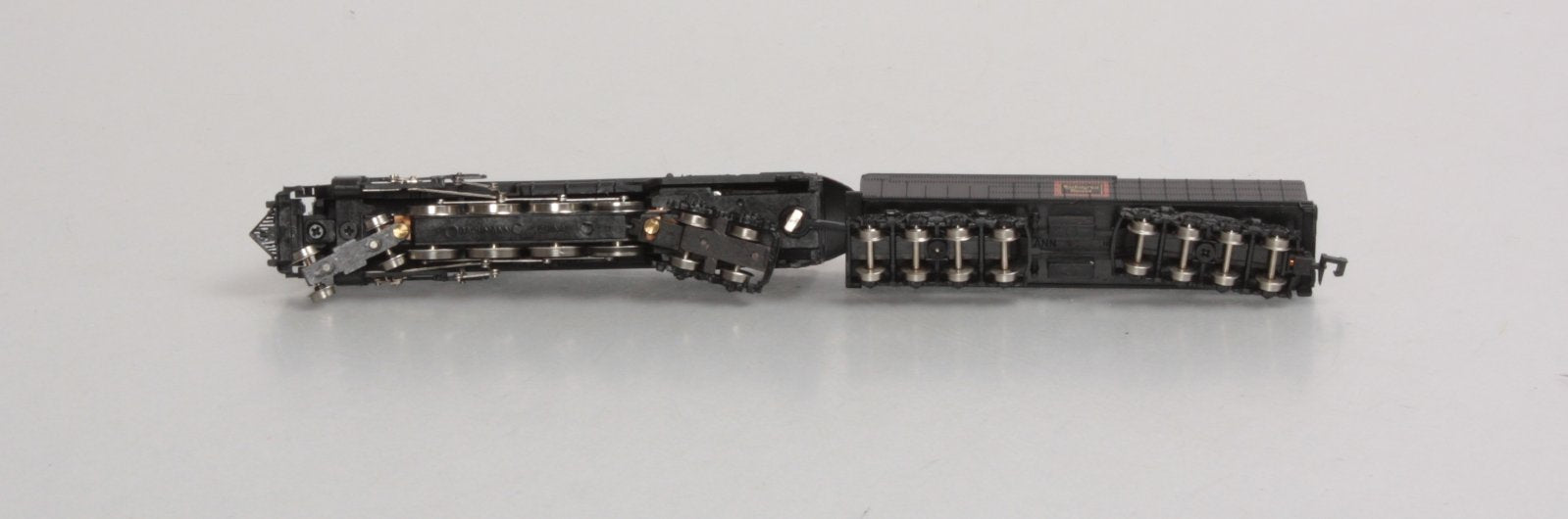 Bachmann 58066 N Chicago, Burlington & Quincy 4-8-4 Steam w/Operating Headlight