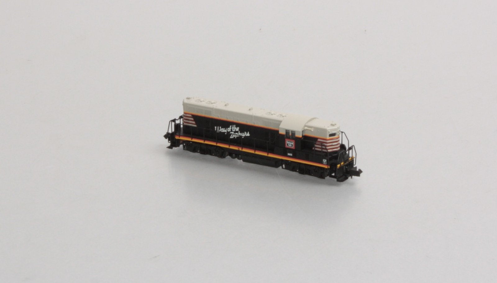 Atlas 48205 N Scale Burlington GP-7 Phase 2 Diesel Engine