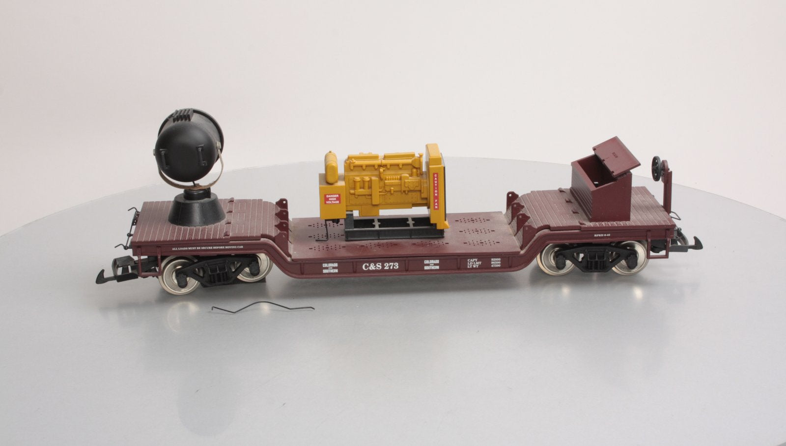 USA Trains R17331 G Colorado & Southern Depressed-Center Flat Car w/Searchlight