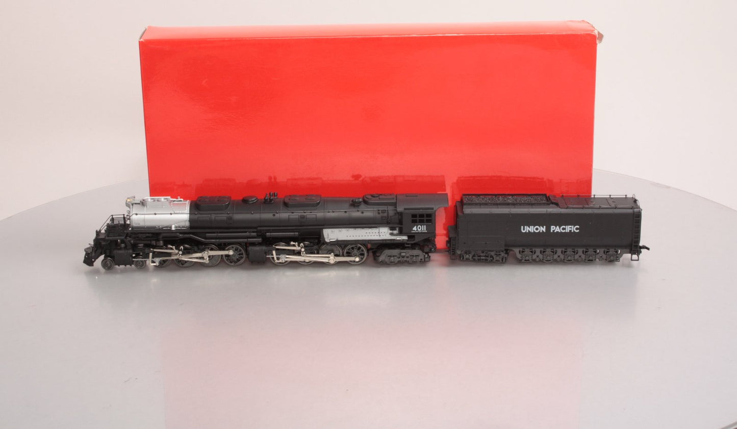 Rivarossi HR2469 HO Union Pacific 4-8-8-4 Big Boy Steam Locomotive #4008