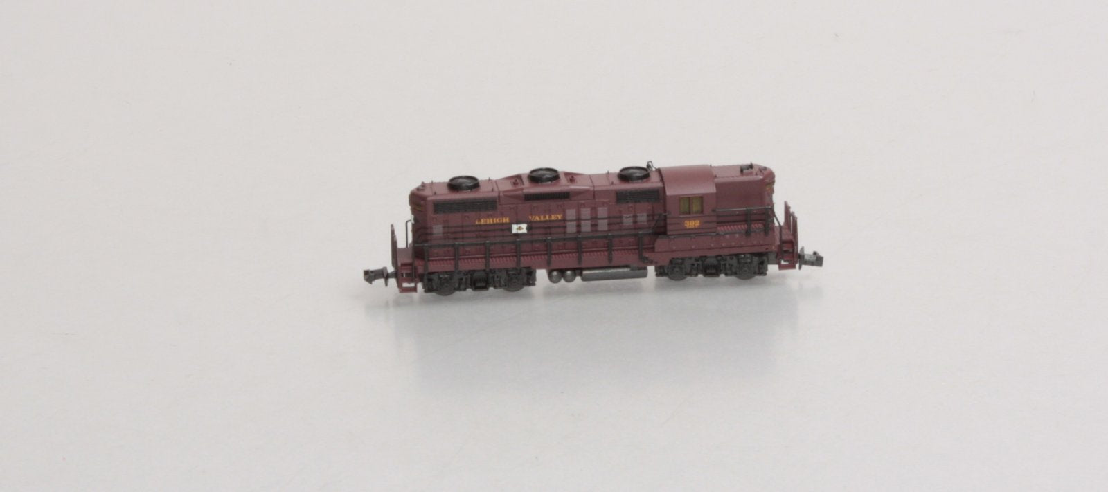 Life Like 7129 N Scale Lehigh Valley GP-18 Diesel Locomotive #302