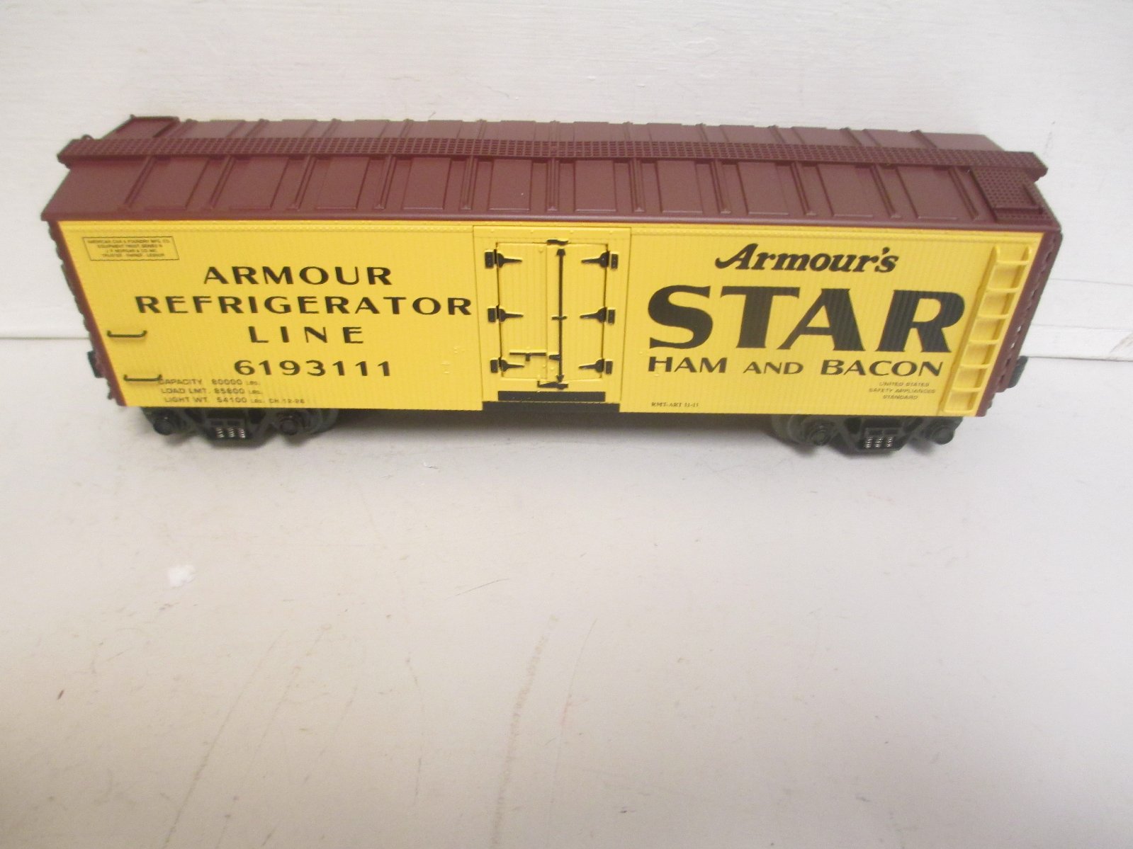 O-Line 140 Armour Meat Reefer #6193111