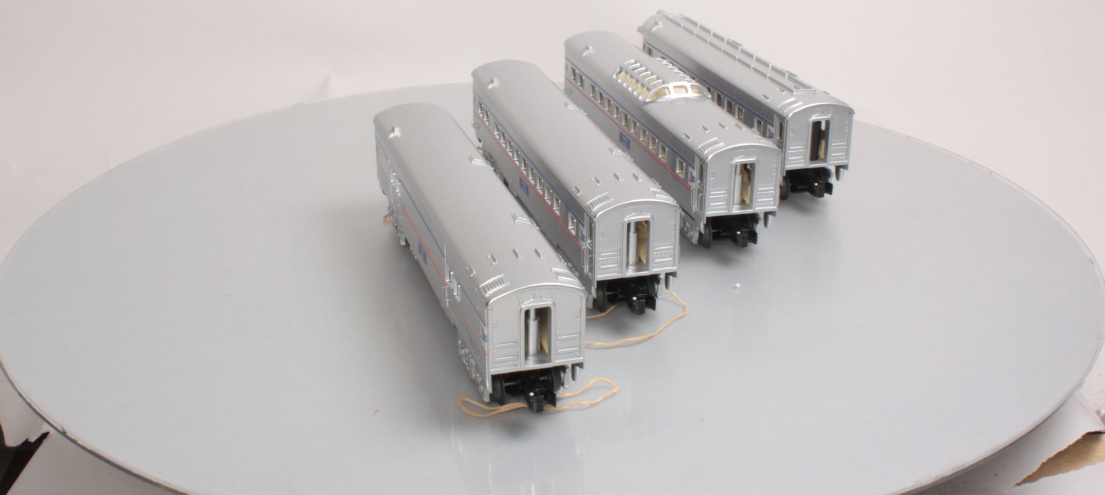 O-Line 201A Amtrak Streamliner Passenger Cars (Set of 4)