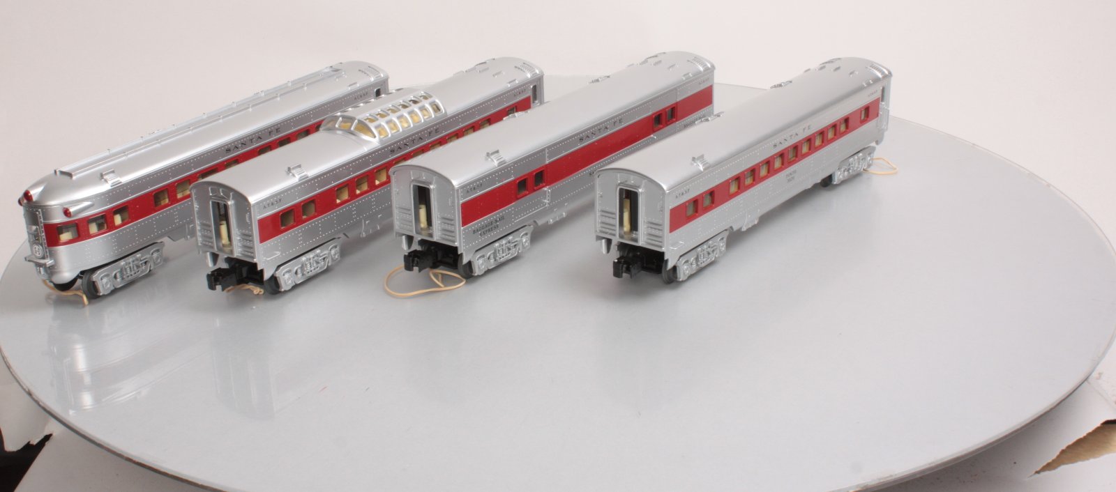 O-Line 203A AT&SF Streamliner Passenger Cars (Set of 4)