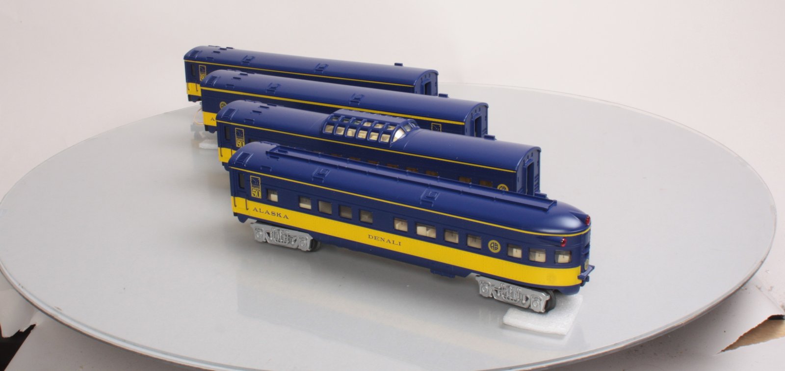 O-Line 211A Alaska Streamliner Passenger Car (Set of 4)