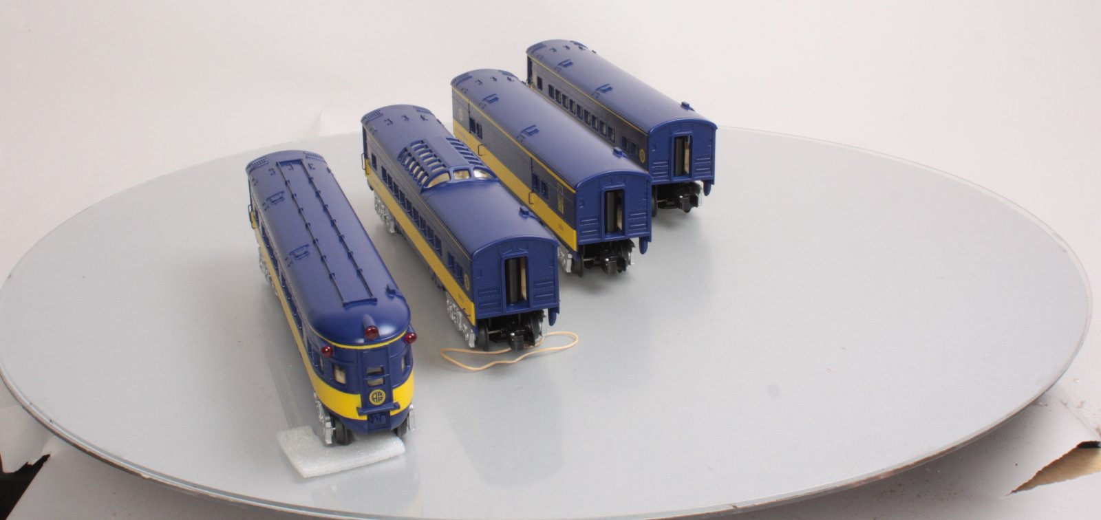 O-Line 211A Alaska Streamliner Passenger Car (Set of 4)