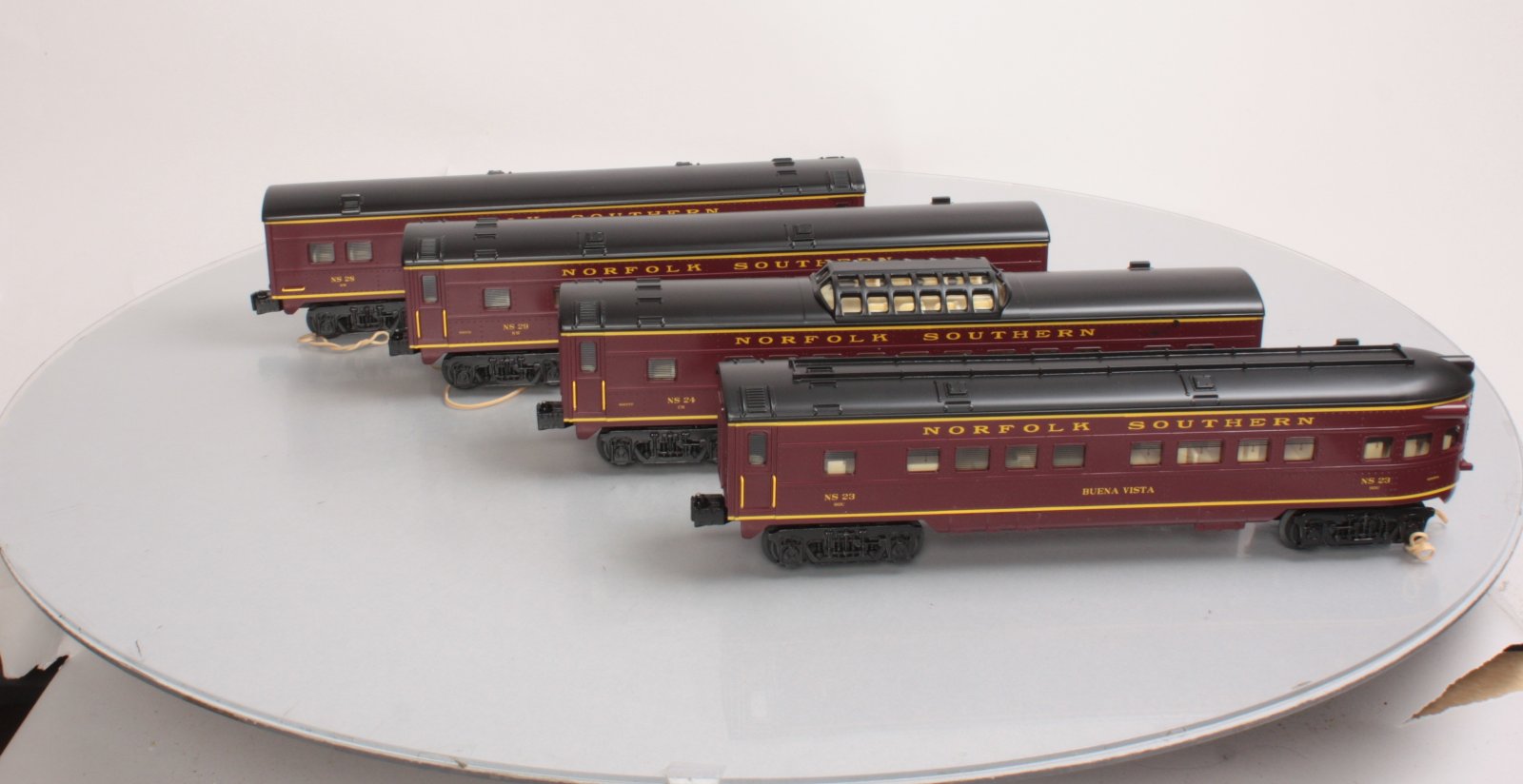 O-Line 215A NS Streamliner Passenger Car (Set of 4)