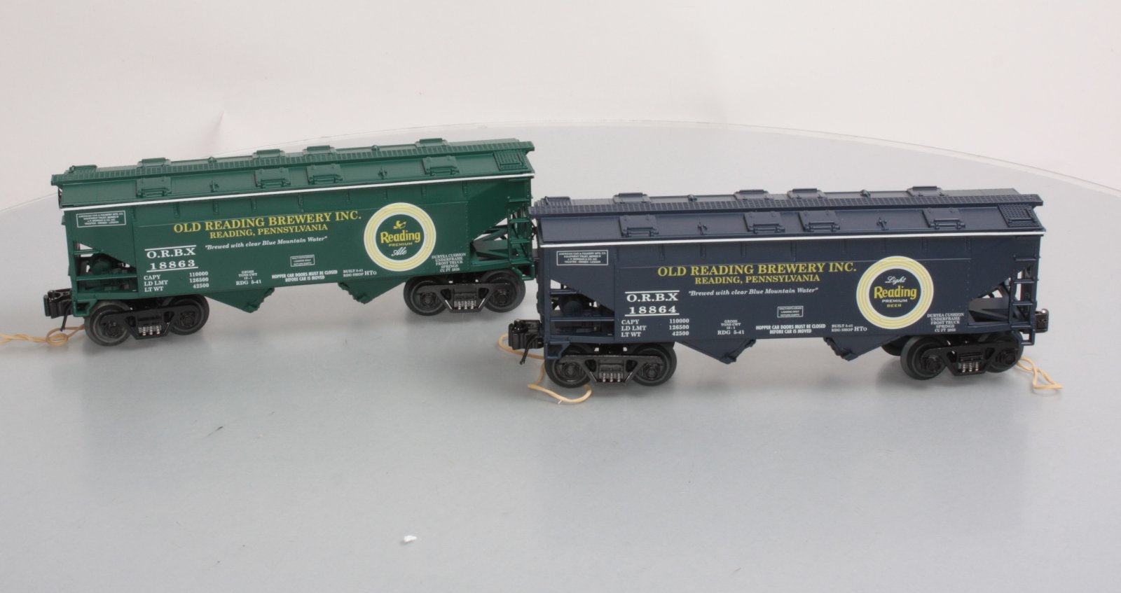O-Line OLR145 O Gauge Reading Ale Covered Hopper Cars #18863/#18864