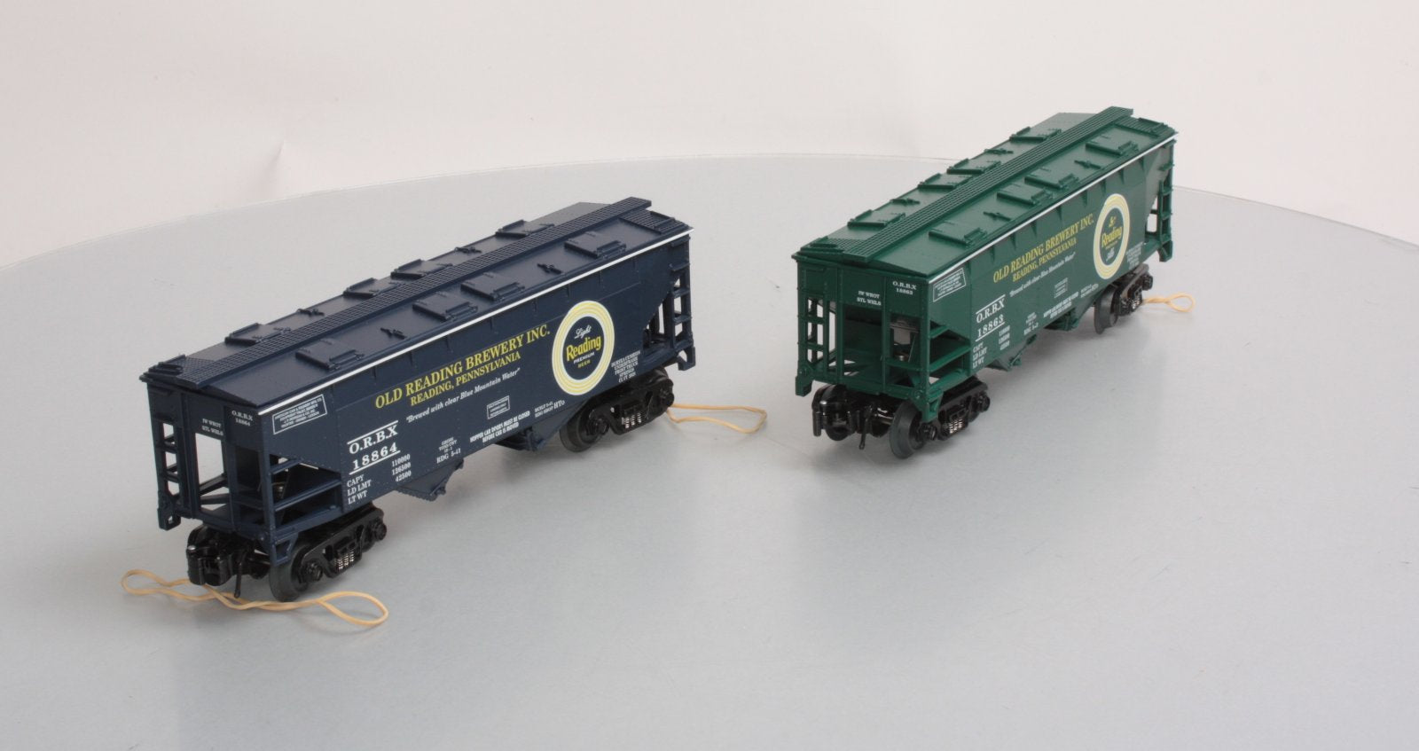 O-Line OLR145 O Gauge Reading Ale Covered Hopper Cars #18863/#18864