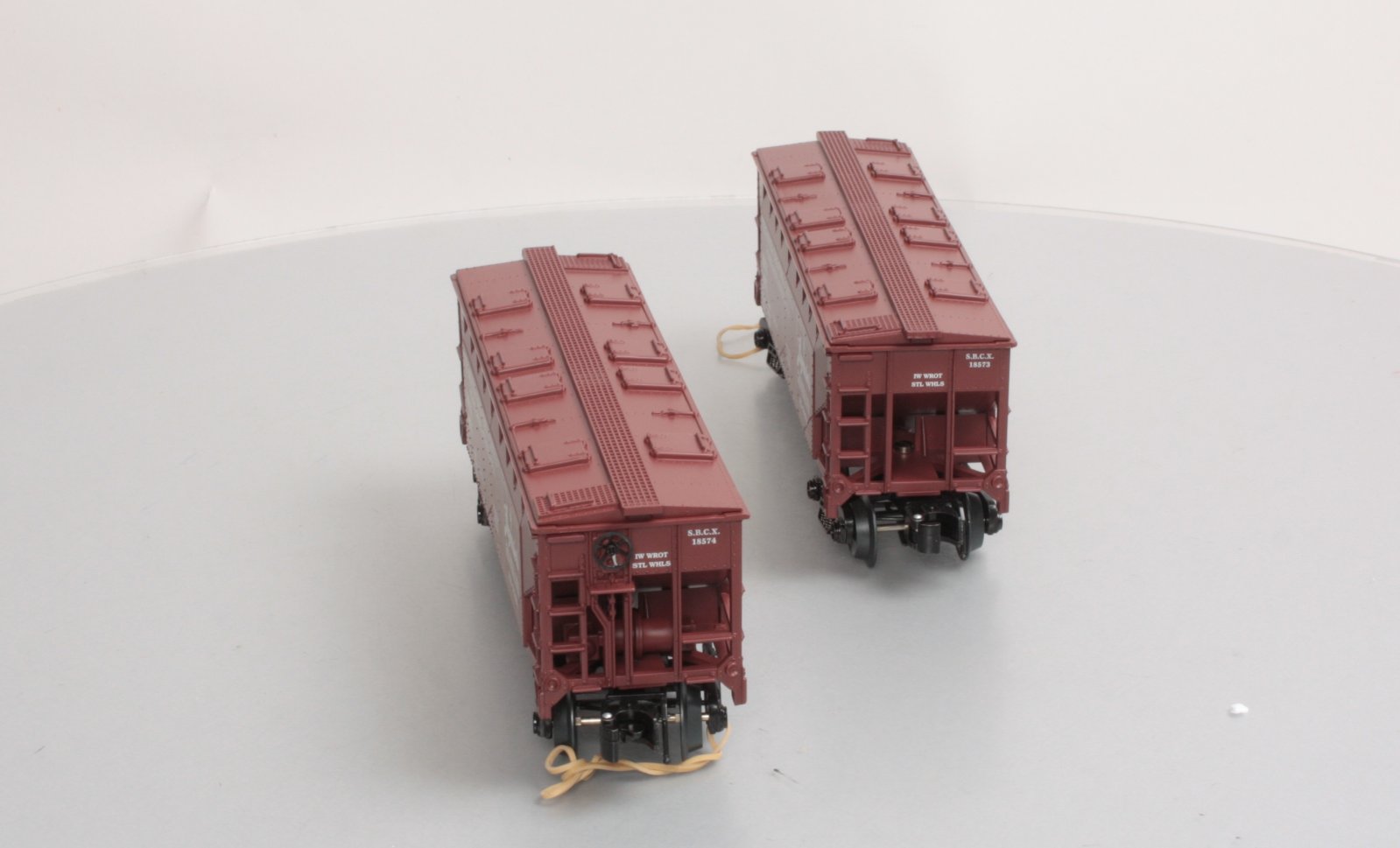 O-Line OLR144 O Gauge Stegmaier Covered Hopper Cars #18573/#18574