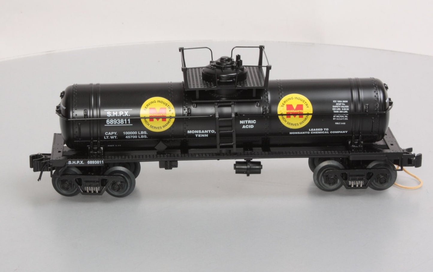 O-Line 166 Monsanto Tank Car #6893811