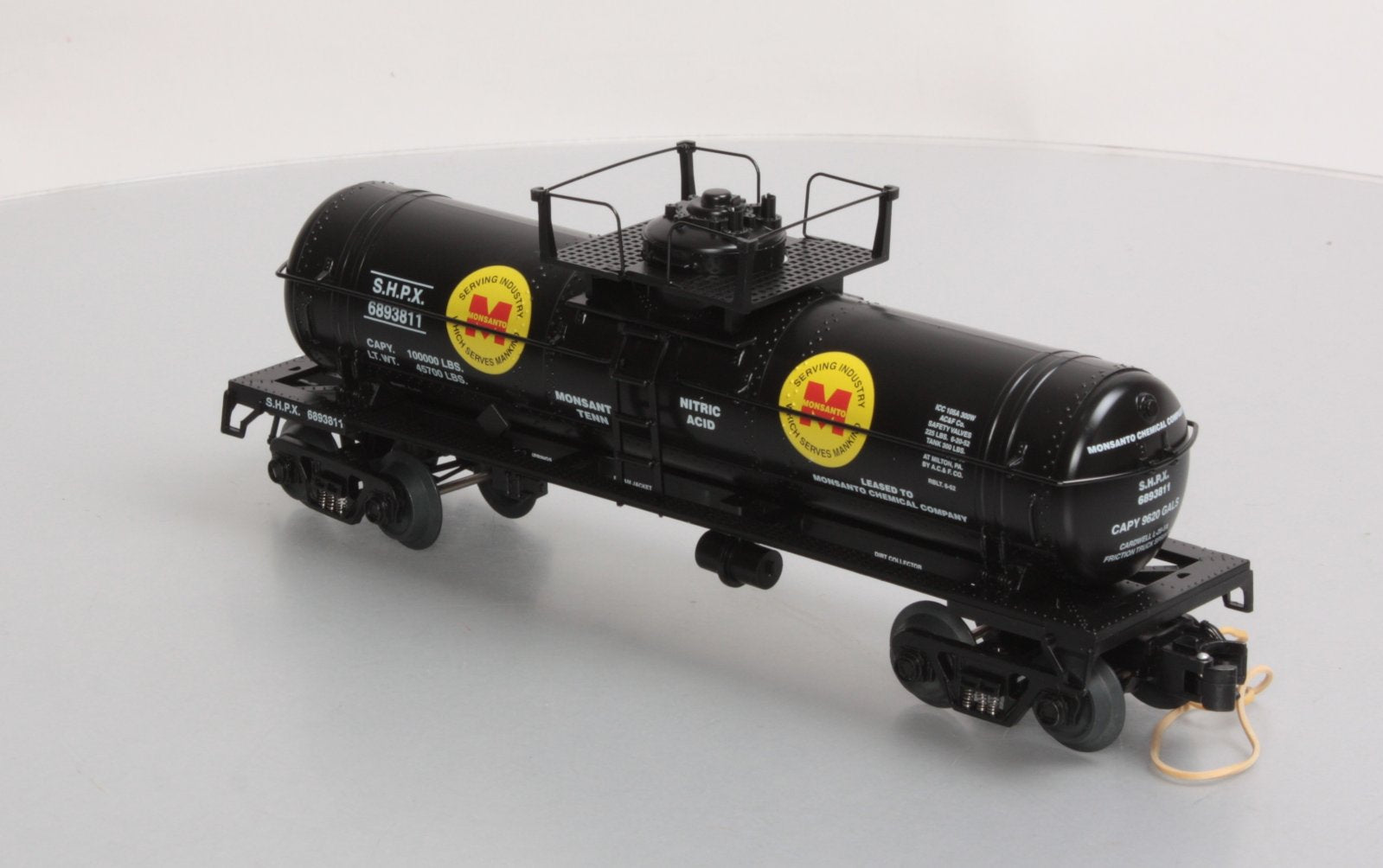 O-Line 166 Monsanto Tank Car #6893811