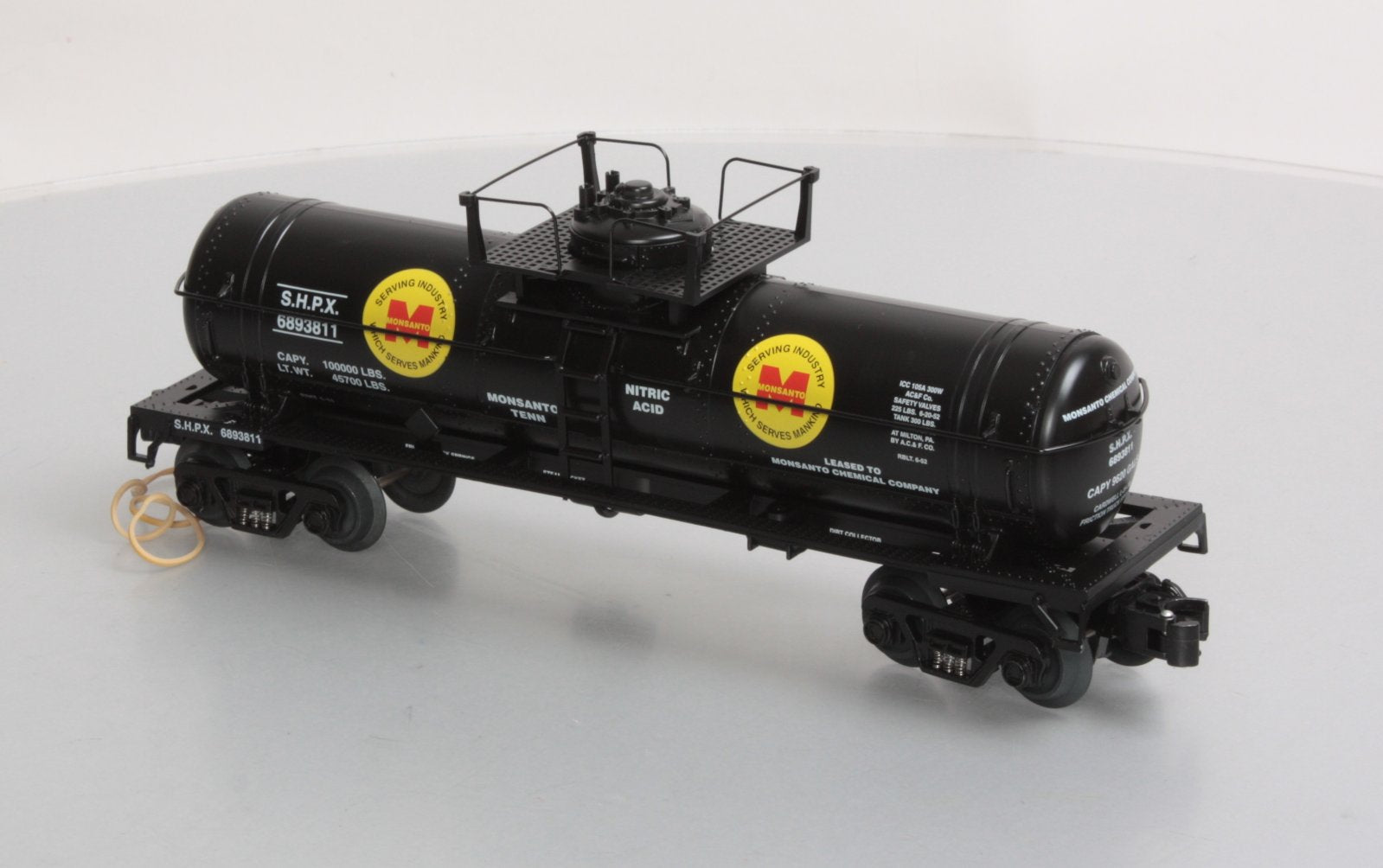 O-Line 166 Monsanto Tank Car #6893811