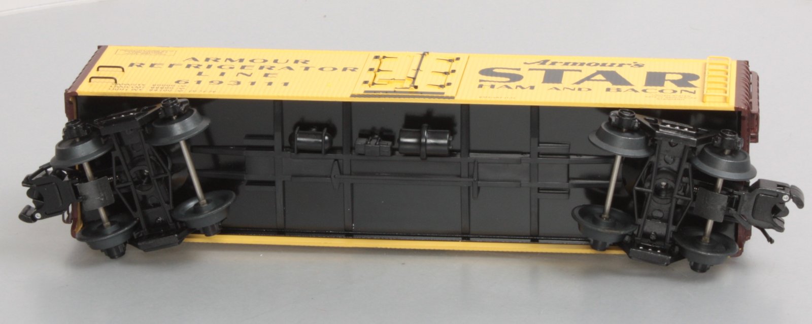 O-Line 140 Armour Meat Reefer #6193111