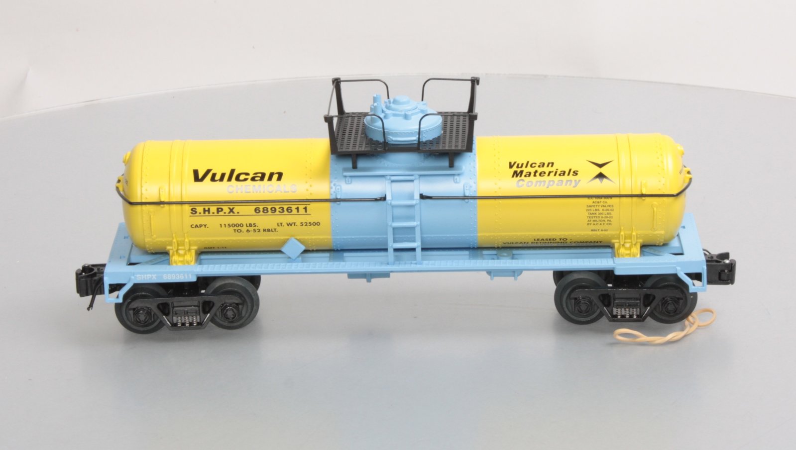 O-Line 162 Vulcan Chemical Tank Car #6893611