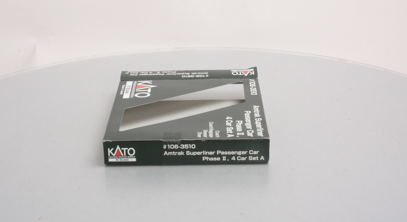 Kato 106-3510 N Scale Amtrak Superliner 4-Car Passenger Set A