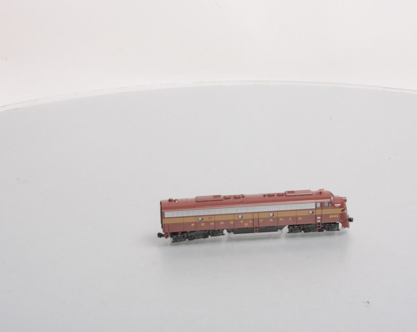 Kato 176-5310 N Scale Pennsylvania E8A Diesel Locomotive #5893