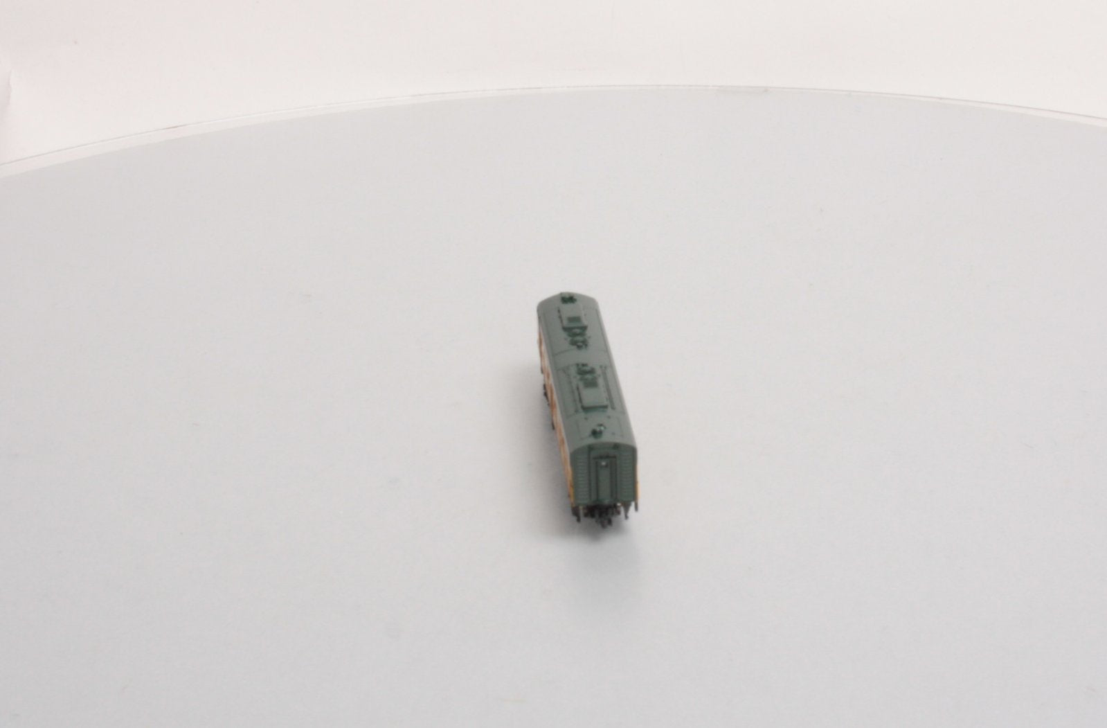 Kato 176-5361 N CNW E8A Diesel Locomotive #5021B