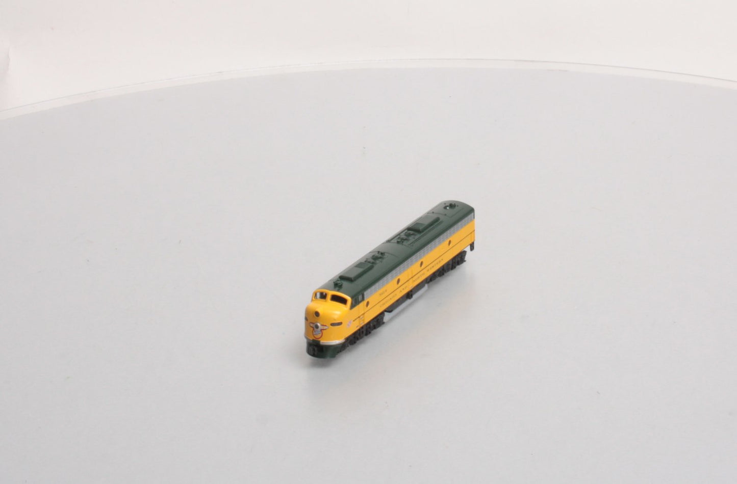 Kato 176-5361 N CNW E8A Diesel Locomotive #5021B