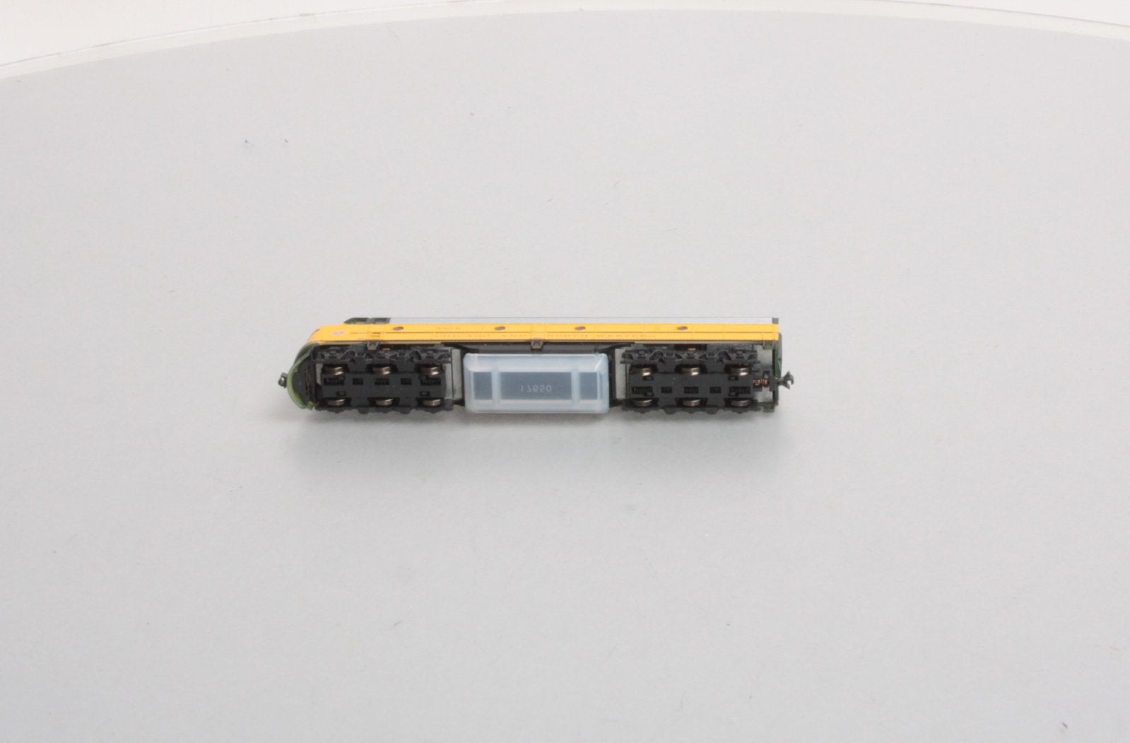 Kato 176-5361 N CNW E8A Diesel Locomotive #5021B