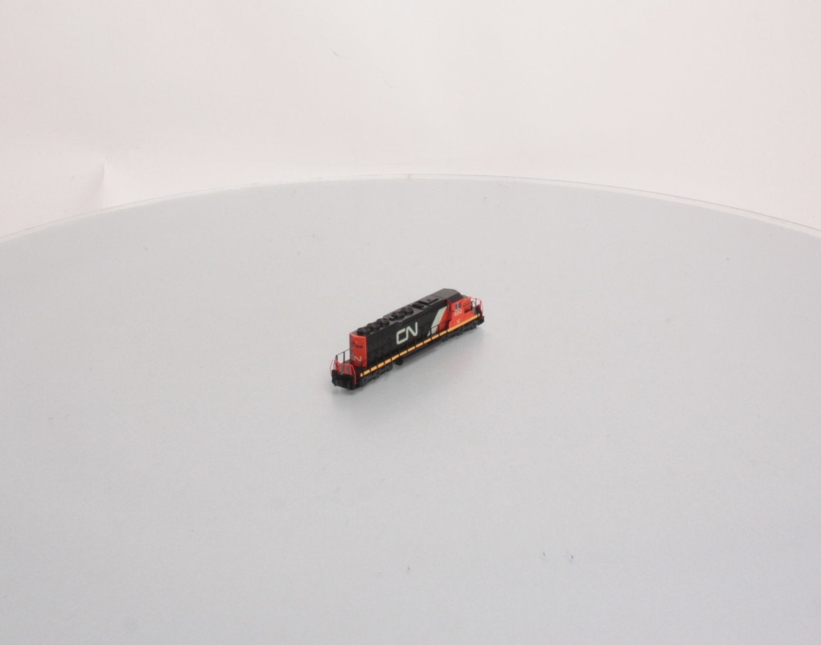 Kato 176-4953 N Scale Canadian National EMD SD40-2 Diesel Locomotive #6253