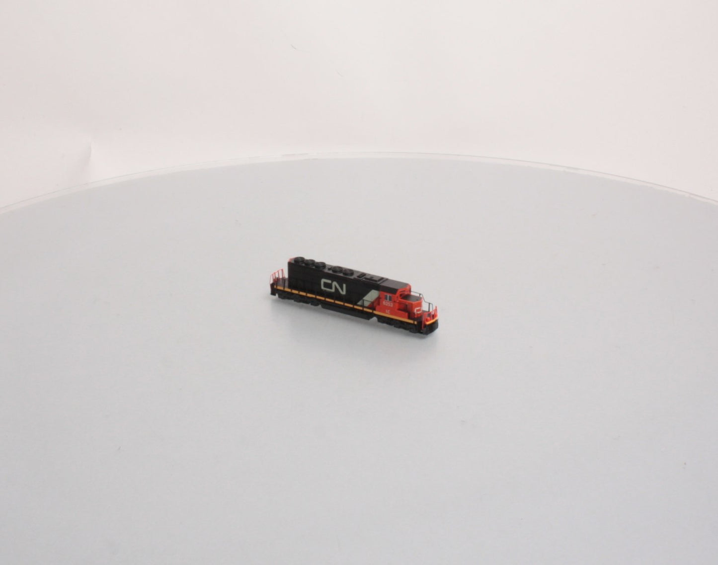 Kato 176-4953 N Scale Canadian National EMD SD40-2 Diesel Locomotive #6253