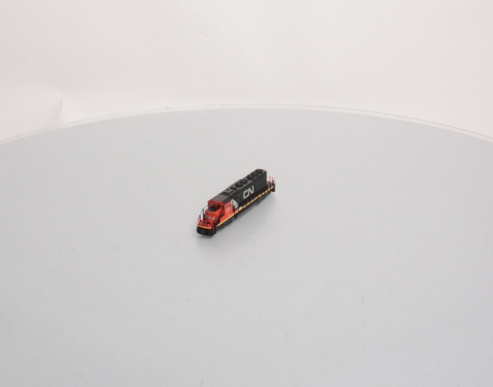 Kato 176-4953 N Scale Canadian National EMD SD40-2 Diesel Locomotive #6253