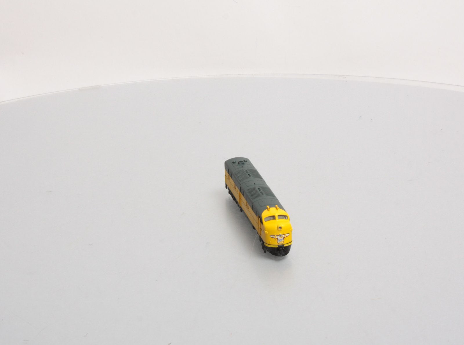 Broadway Limited EMD E7A C&NW #5008A Powered Diesel Loco