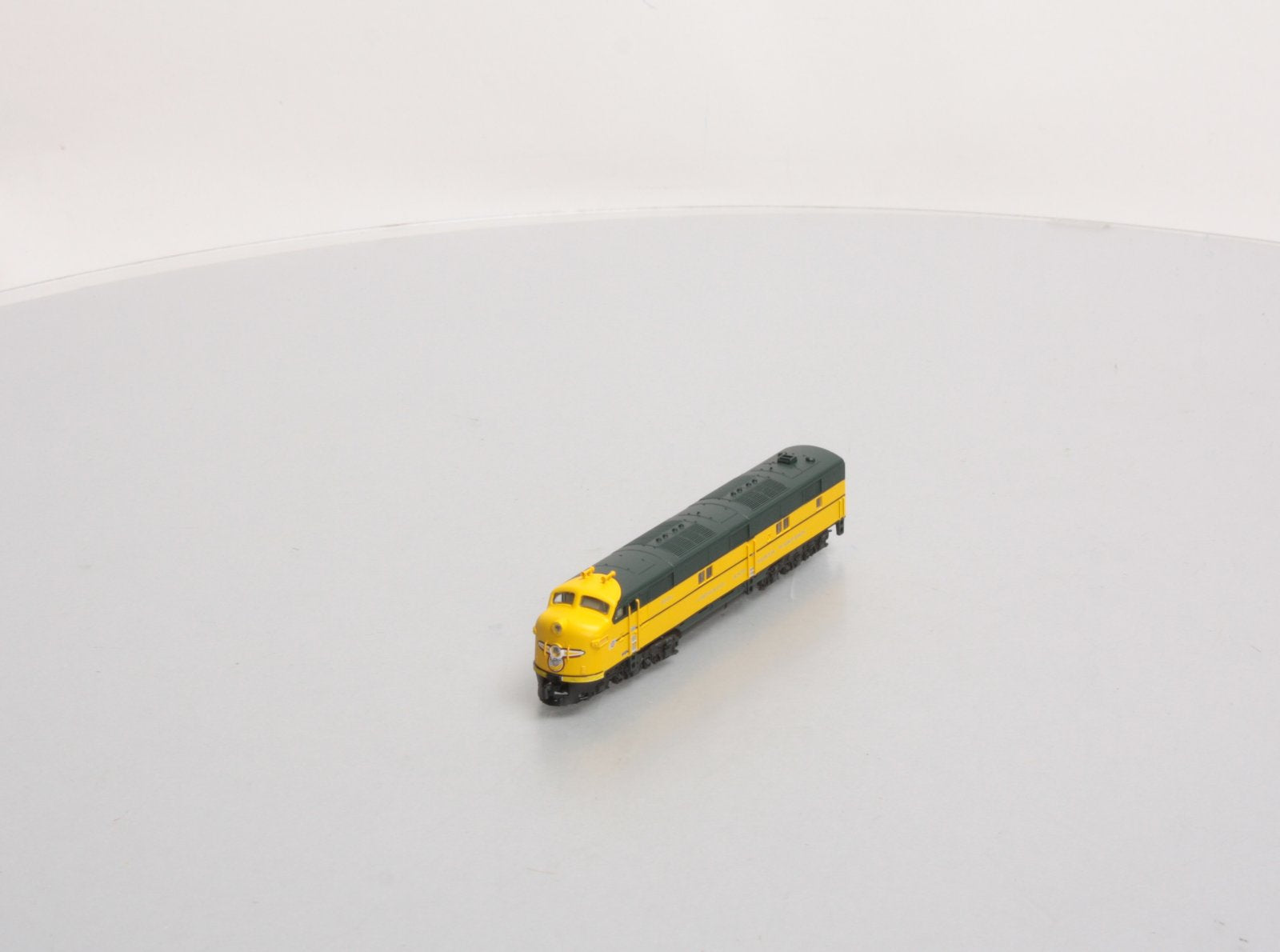 Broadway Limited EMD E7A C&NW #5008A Powered Diesel Loco