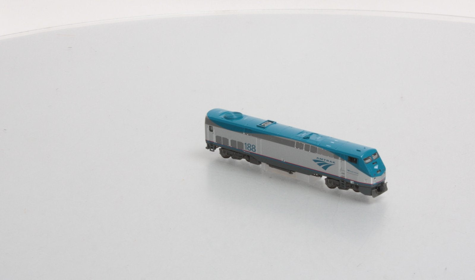 Kato 176-6008 Amtrak N Scale P42 VIA Rail Diesel Locomotive #188